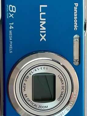Digital Camera